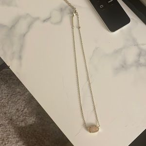 Pink kendra Scott necklace gold chain